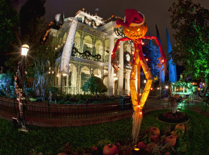 Disneyland Halloween scaled