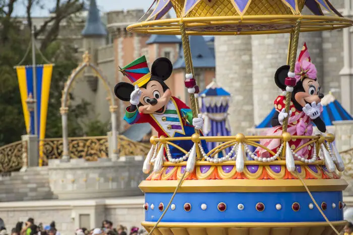 8 of the Best Ways Adults Can Feel Like a Kid Again While at Disney.