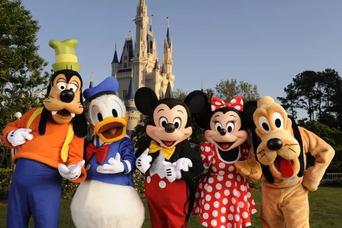 Discover Disney With Friends and Family This Year