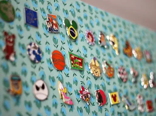 DIsney Pins