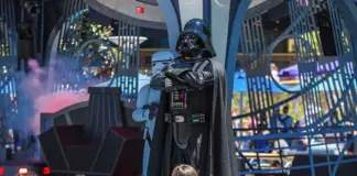 Disneyland Star Wars e1524794810688