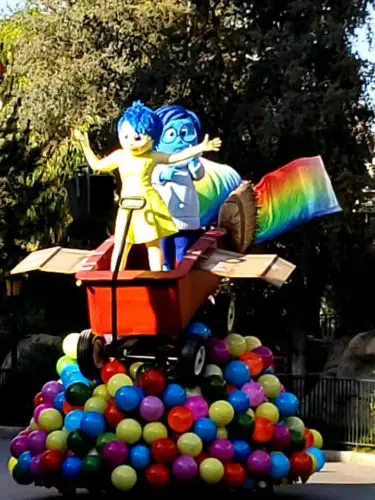 5 Fun Facts About Disneyland's Pixar Play Parade 4
