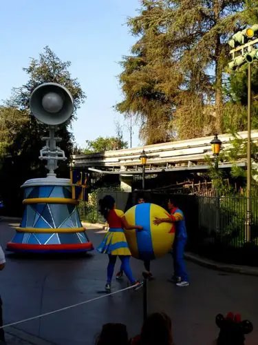 5 Fun Facts About Disneyland's Pixar Play Parade 3