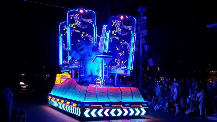 5 Incredible Facts About the Paint the Night Parade at Disney California Adventure 2