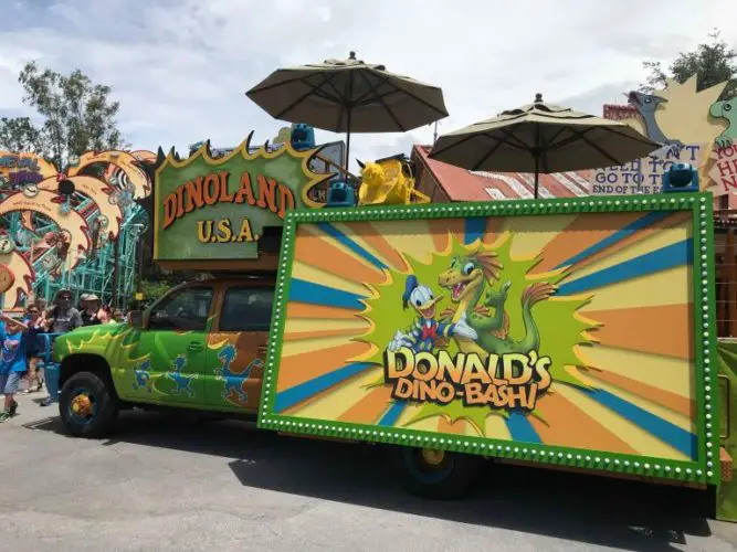 Top 4 Reasons We Love Donald's Dino Bash at Animal Kingdom 4