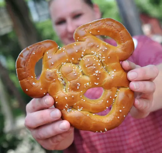 6 Snacks to Try with Your Disney World Dining Plan 3