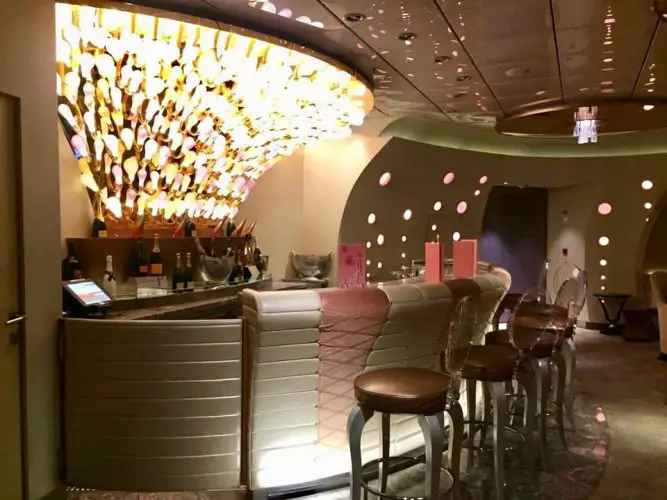Pink: Wine and Champagne Bar
