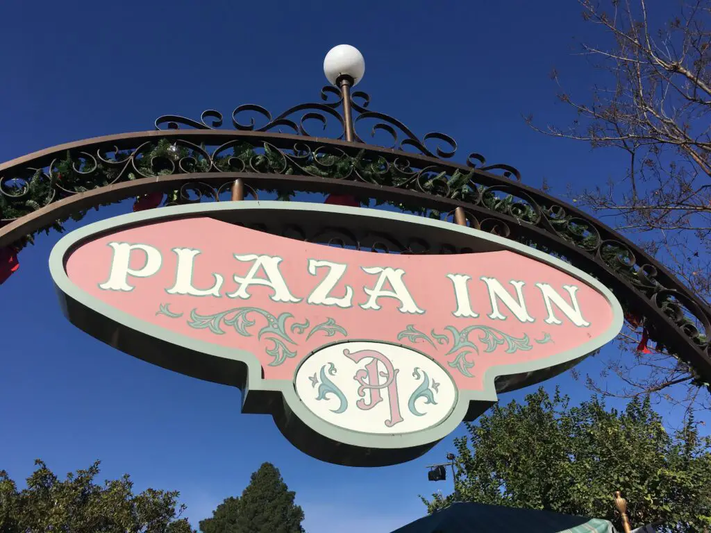 Plaza Inn Sign