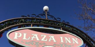 Plaza Inn Sign scaled