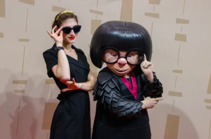 Posing with Edna Mode