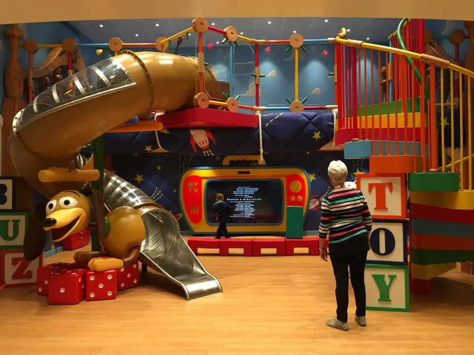 What Makes Disney Cruise Line Kids Clubs So Special