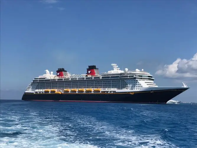 Set Sail on the High Seas onthe Disney Cruise Line to the Caribbean.