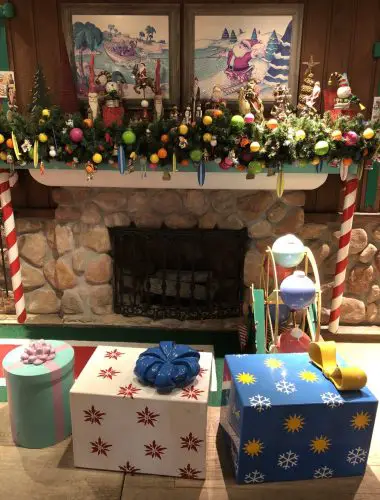 Winter Summerland: A Christmas Themed Mini Golf Course at Disney World 3