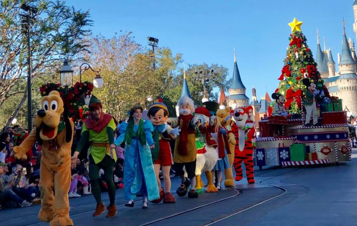Why You Should Go To Disney During The Christmas Season 1