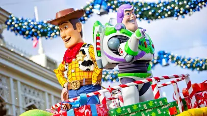 What Does Disneyland Paris Do For Christmas? 2