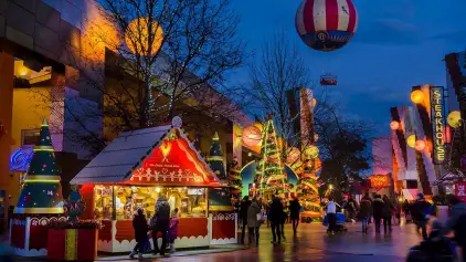 What Does Disneyland Paris Do For Christmas? 8