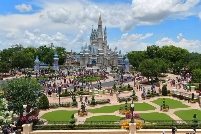 How to Book a Disney Land and Sea Vacation 3