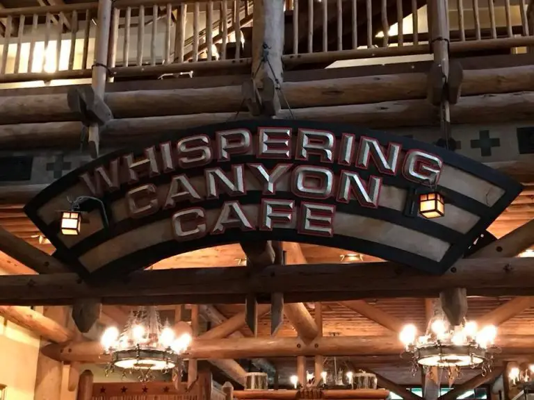 5 Reasons To Stay At Disney S Wilderness Lodge   WL Dining 768x576 