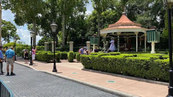 Mary Poppins Is Practically Perfect In Every Way At Epcot! 1