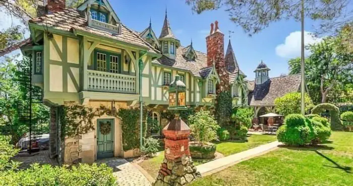 7 Beautiful Disney-Inspired Homes You Need to See 7