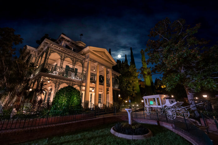 Check out Beautiful Views of Disney's Mansions & Manors Around the World 2