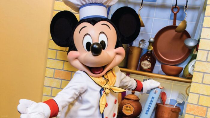 Character Dining At Chef Mickey's Is Returning In December! 1
