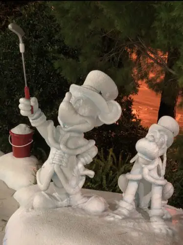 Winter Summerland: Disney World’s Christmas Themed Mini-Golf Course 3