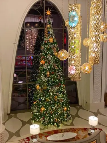 Holiday decorations disney world