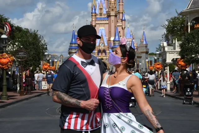 Should Disney Allow Mask-Free Photos at the Parks? 2