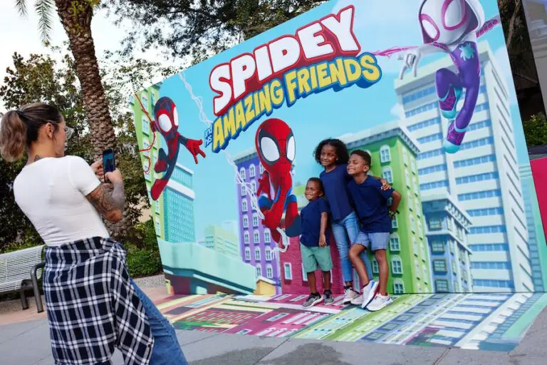 Don't Miss This Fun Disney Junior Photo Op In Disney Springs!