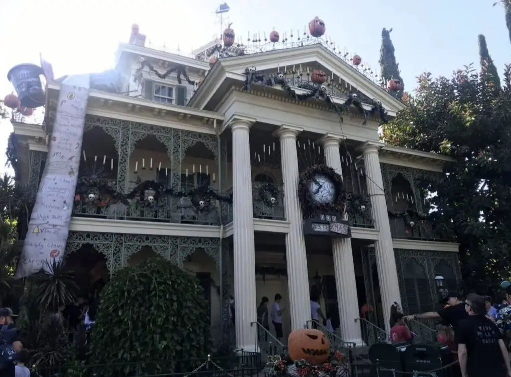 Why Disney World needs a Nightmare before Christmas at Haunted Mansion overlay 1