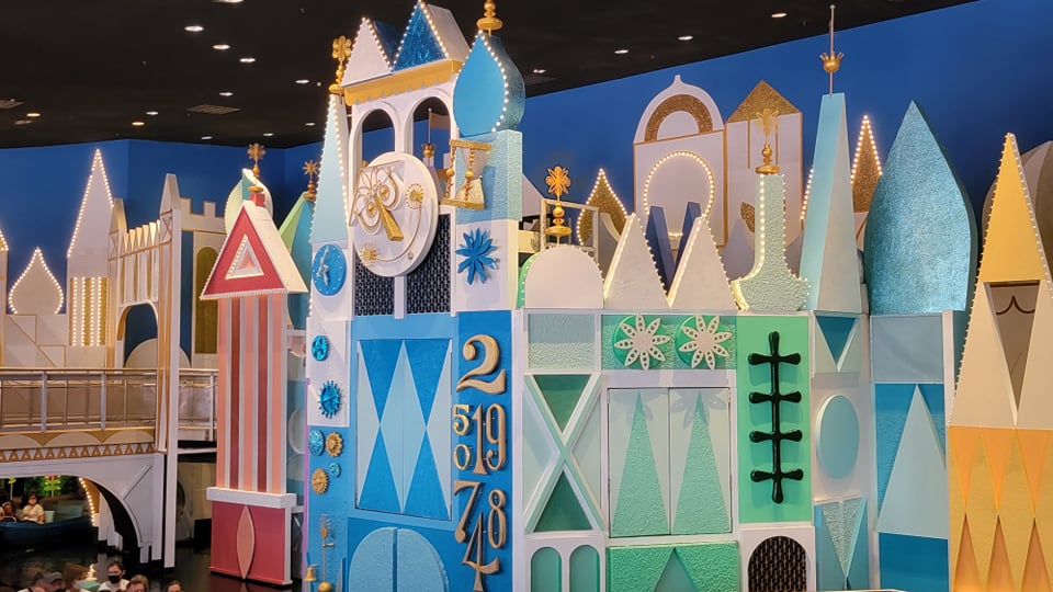 Why Disney World needs an It's a Small World Holiday Overlay 5