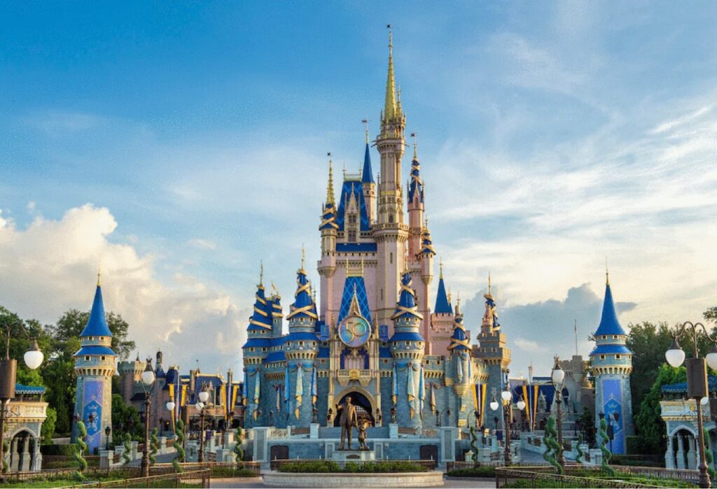 When will tours return to Walt Disney World? 1
