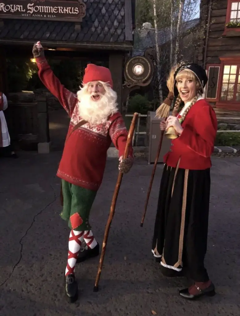 Visiting the Holiday Storytellers at Epcot’s Festival of the Holidays 2