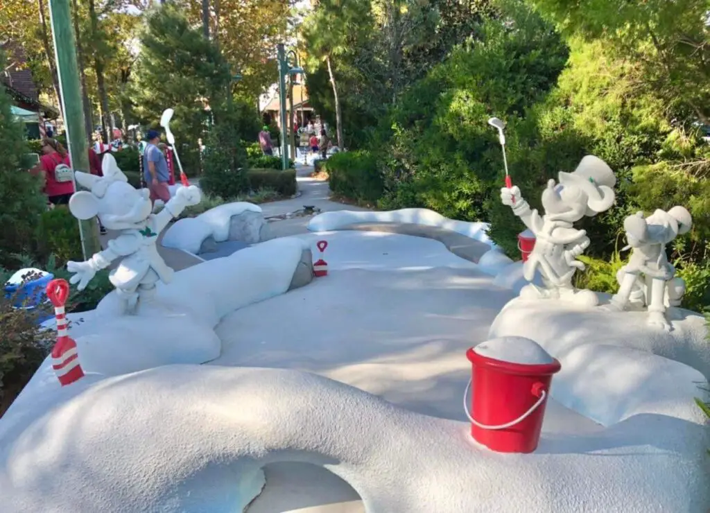 Why You Should Visit Winter Summerland: Disney’s Christmas Themed Mini Golf 10