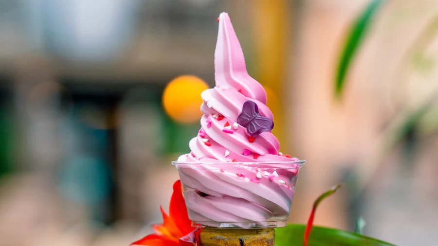 Valentine's Day Snacks and Treats at the Disney Parks around the Globe 25