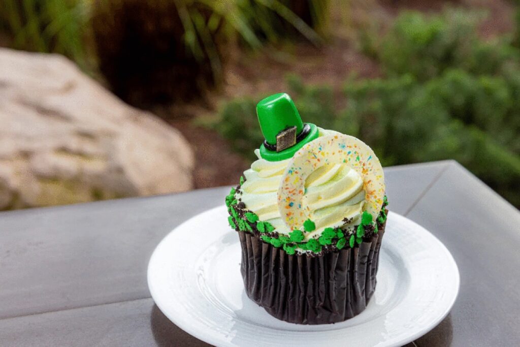Food and Drinks Guide to St. Patrick’s Day 2022 at Disney World and Disneyland Resort 15