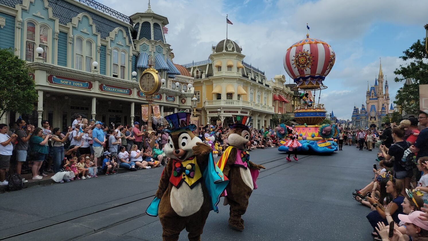 5 Fun Facts About The Disney Festival Of Fantasy Parade!