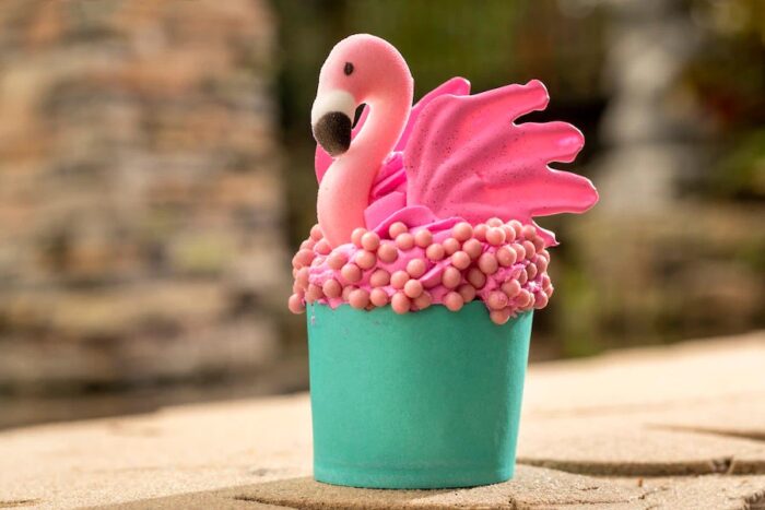 Flamingo Cupcake