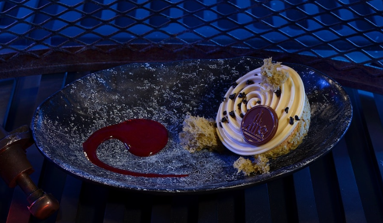 Feel the Force with these Star Wars Eats and Treats at Disney Parks 17