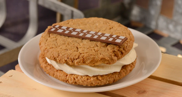 Feel the Force with these Star Wars Eats and Treats at Disney Parks 15