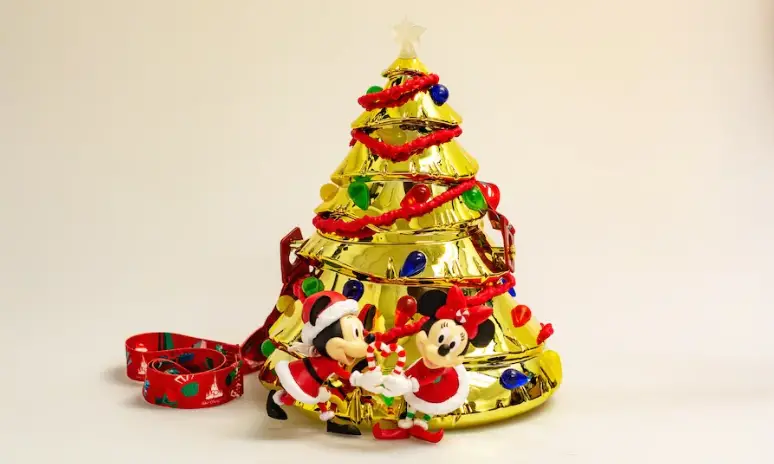 Halfway to the Holidays Treats coming to Disney Parks! 6