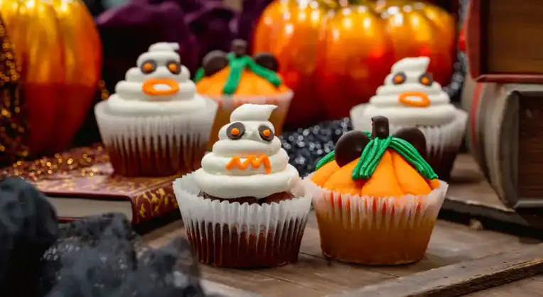 Ghoulish Halloween Treats Coming to Disneyland this Fall 28