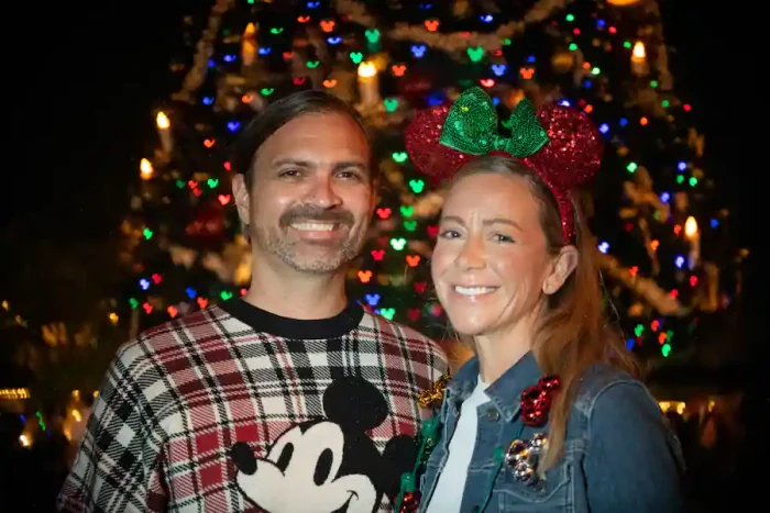 Holiday photopass