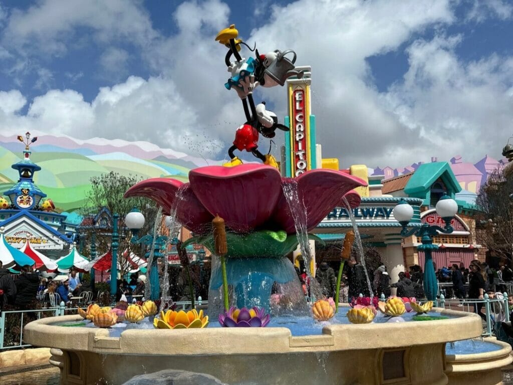 toontown fountain