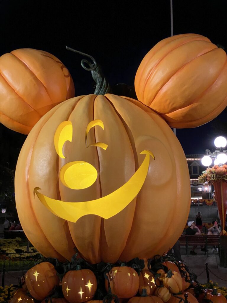 mickey pumpkin