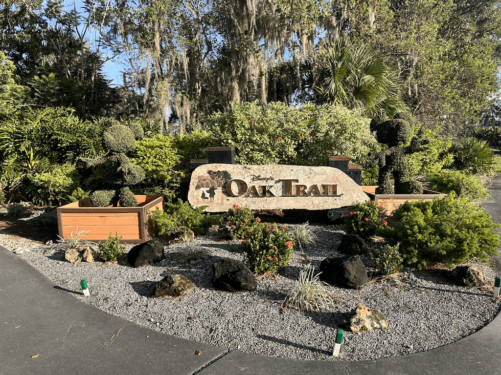 oak trail sign