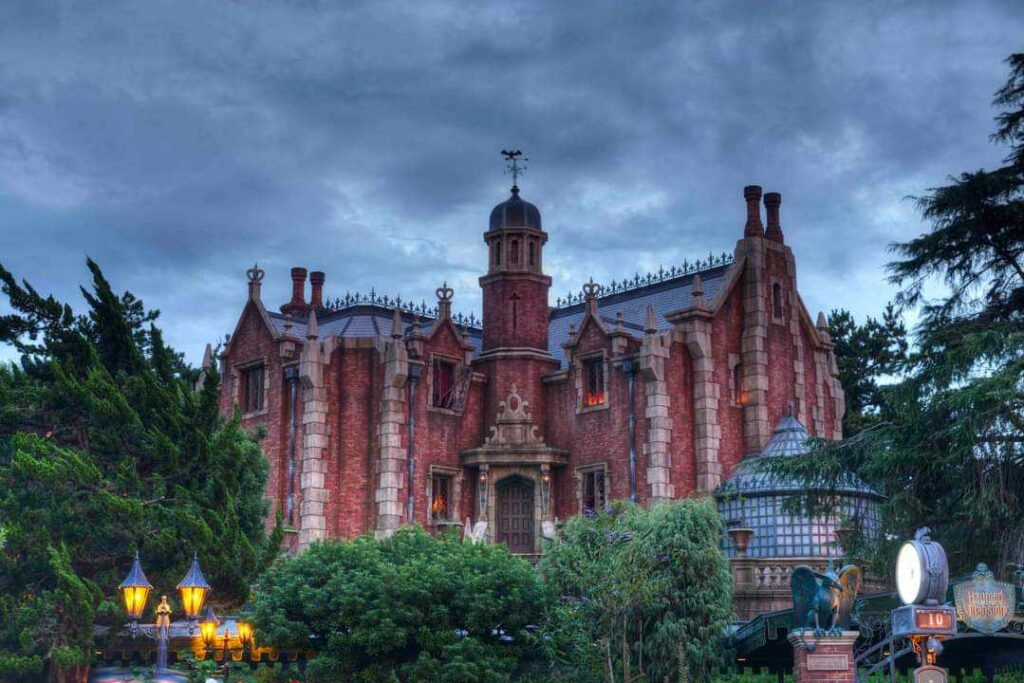 haunted mansion