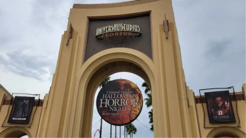 hhn tickets arch