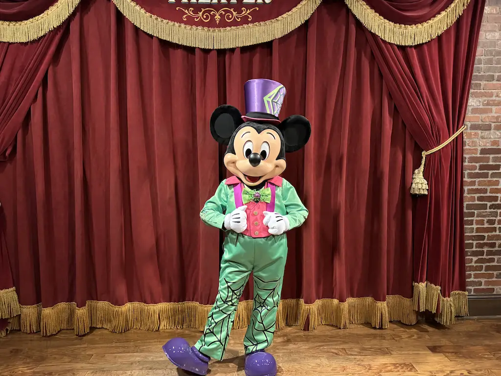 mickey new halloween outfit